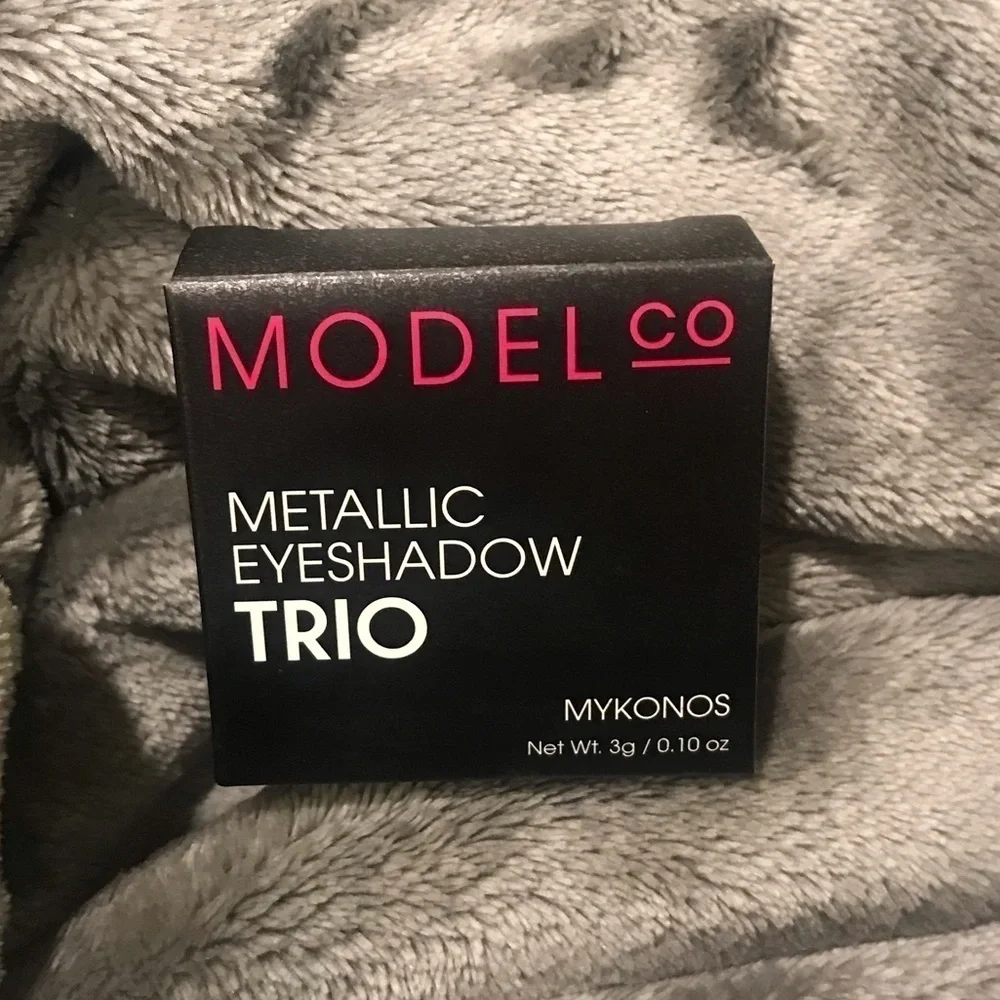 2 for $15 or 3 for $20 Modelco metallic eyeshadow trio - Mykonos